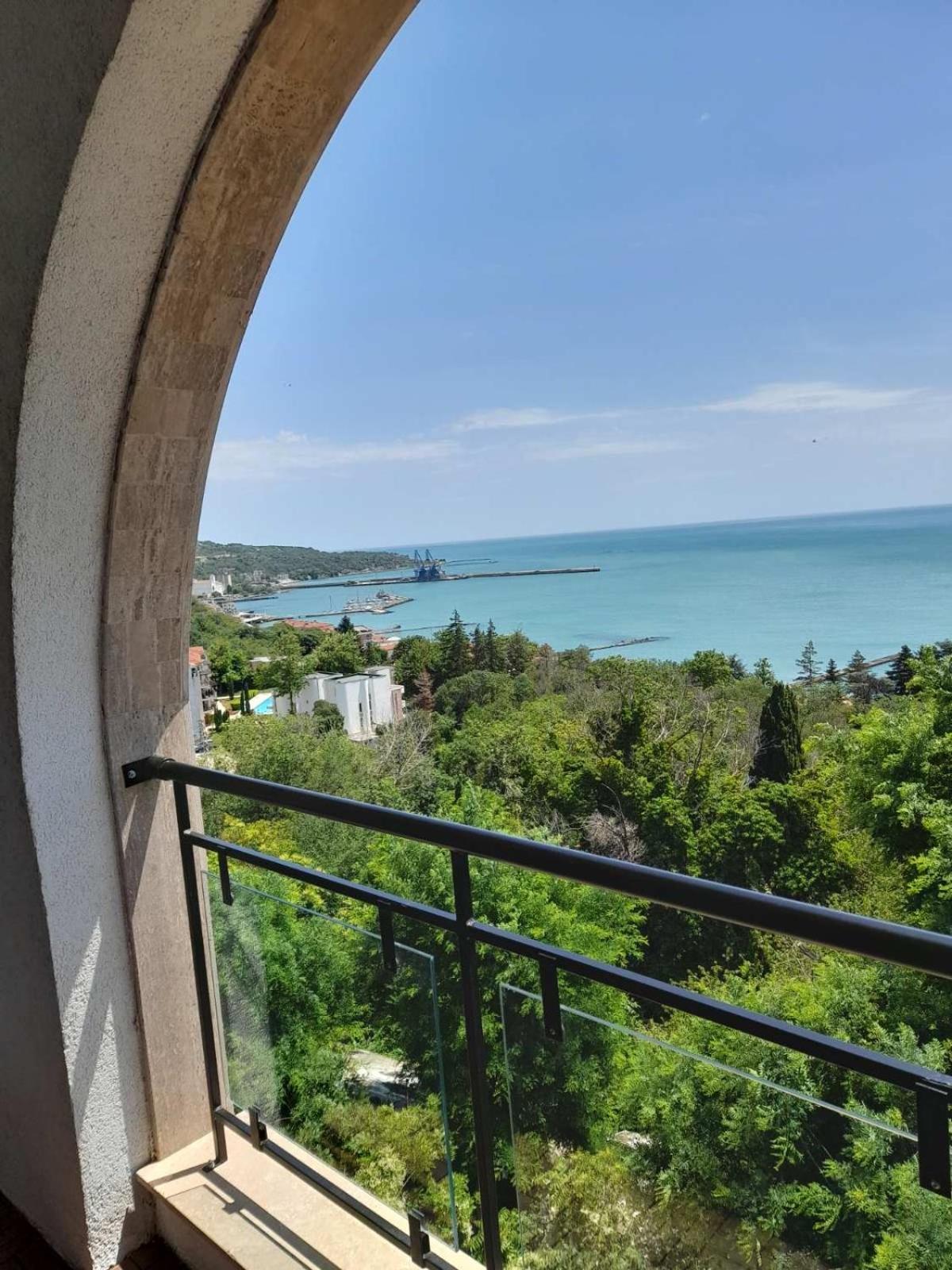 Queen'S Garden Balchik Apartment Exterior photo
